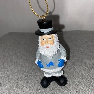 💥NEW💥 Santa Wearing Lions Sweater Ornament